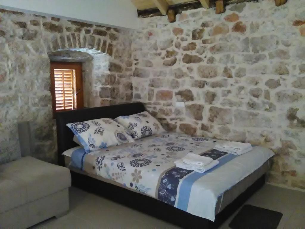 Apartment Vidacak Tisno Exterior photo