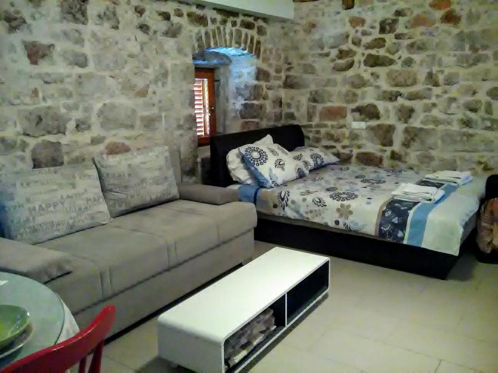 Apartment Vidacak Tisno Exterior photo